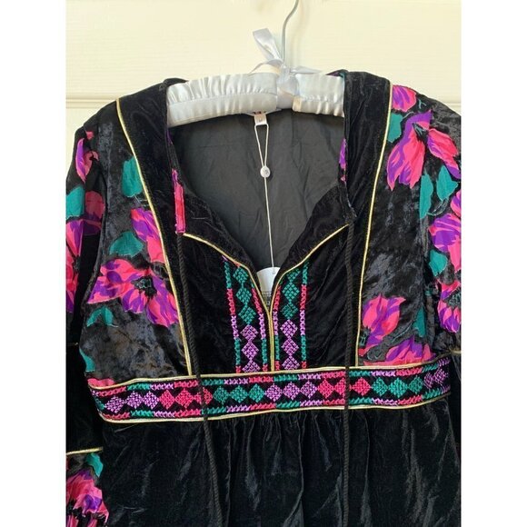 Beautiful NWT Purple Magic Black Velvet Blouse - Picture 7 of 7